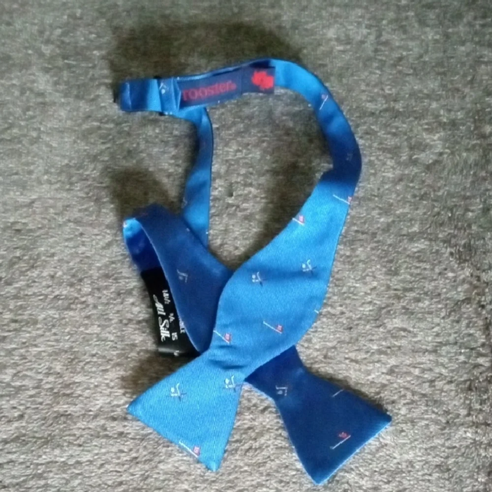 Rooster Silk Blend Adjustable Golf Bow Tie